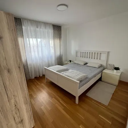 Spacious 4 * Saint-Louis (Haut-Rhin)